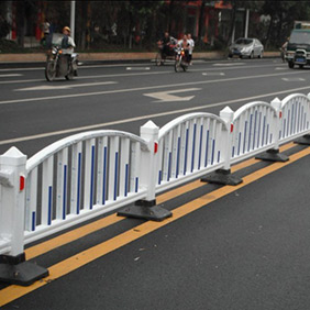 2.PVC道路護欄2